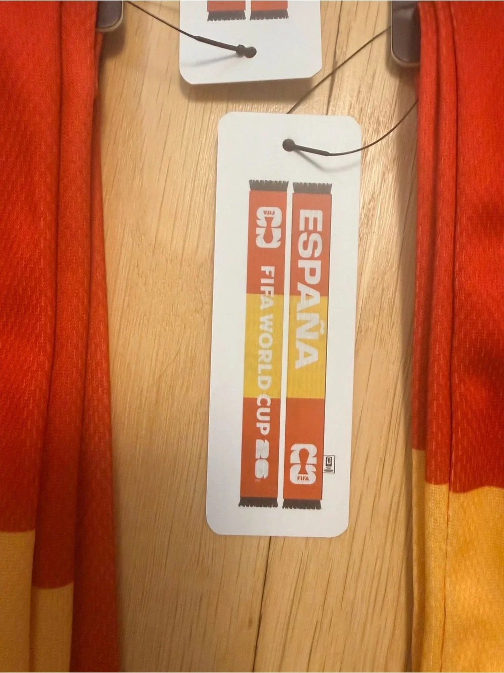 España Spain Soccer Fan Pack - Team Hats (2) and Fifa Scarfs (2) - NEW